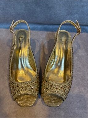 Enzo Romeo Gold Crystal-Embellished Peep-Toe Slingback Heels